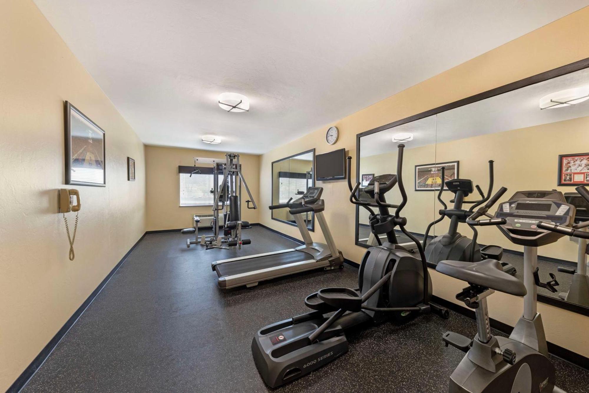 Best Western Greentree Inn & Suites Moore Zewnętrze zdjęcie