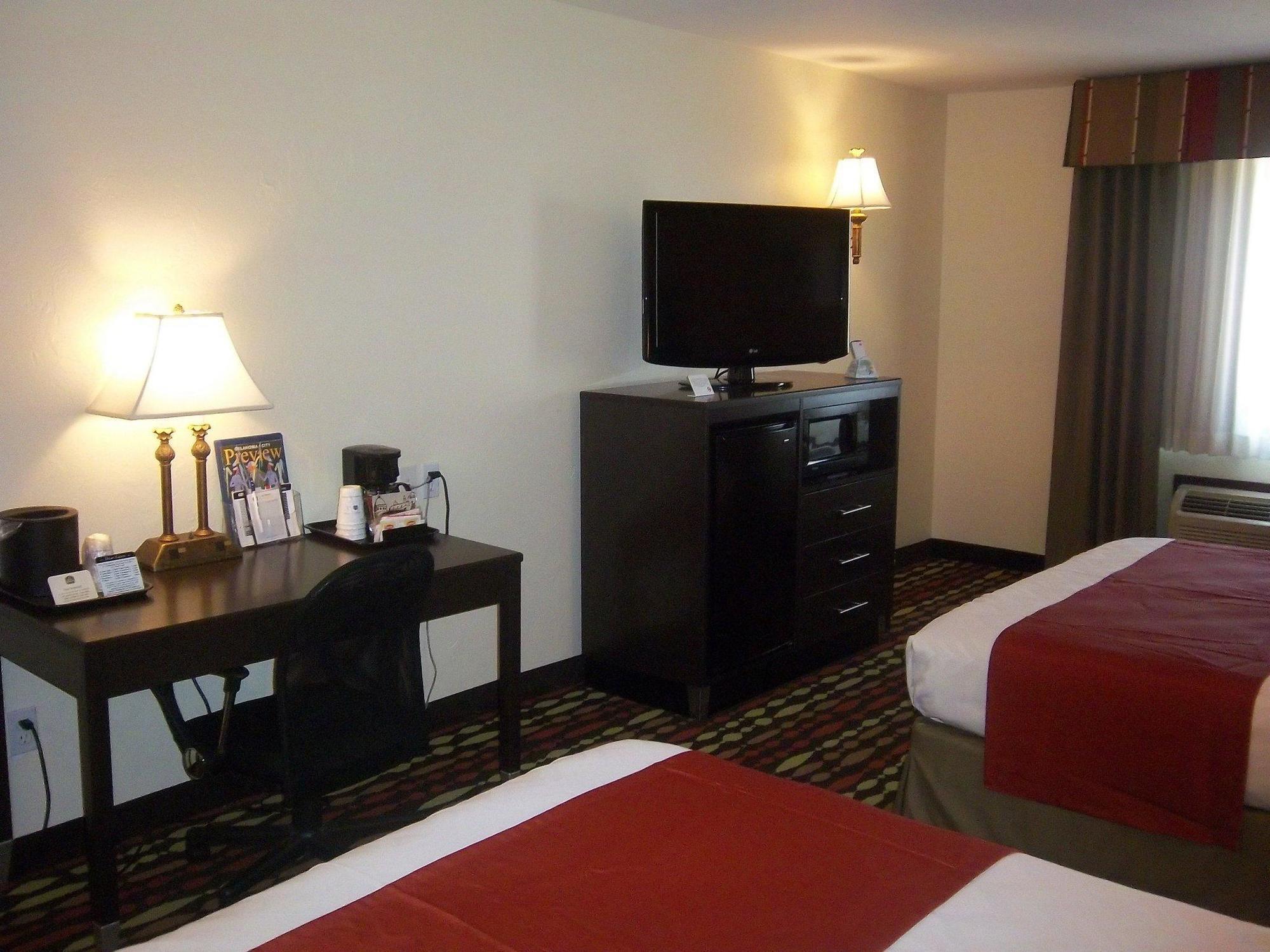 Best Western Greentree Inn & Suites Moore Zewnętrze zdjęcie