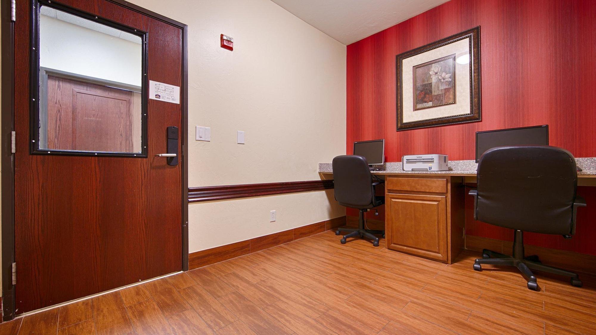 Best Western Greentree Inn & Suites Moore Zewnętrze zdjęcie