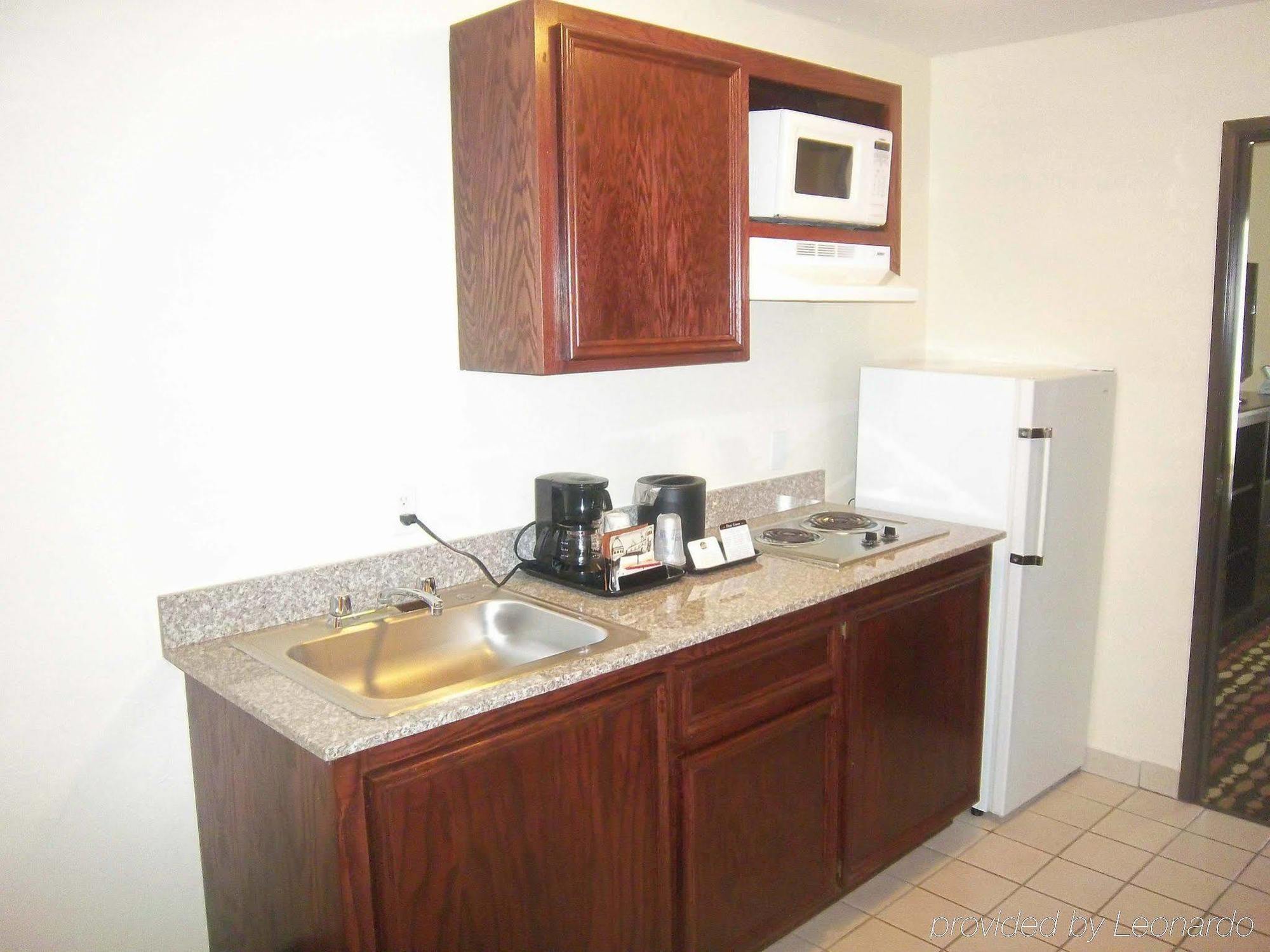 Best Western Greentree Inn & Suites Moore Zewnętrze zdjęcie
